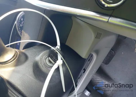 2017 Toyota Camry Le z USA, uszkodzony, nr VIN 4T1BF1FK0HU729024